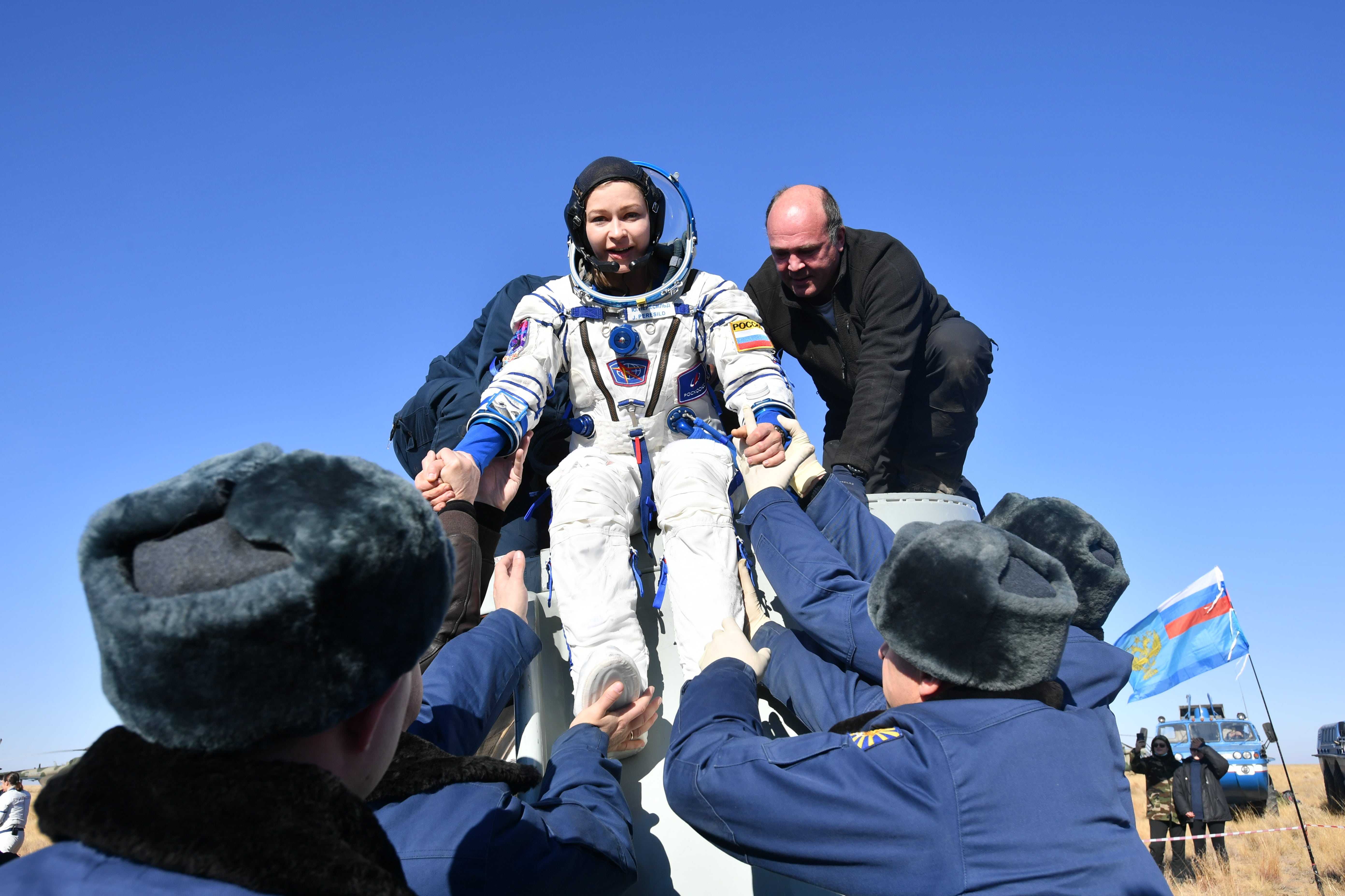 Космонавт совершивший самый длинный полет. Союз МС-18 Новицкий Пересильд Шипенко.