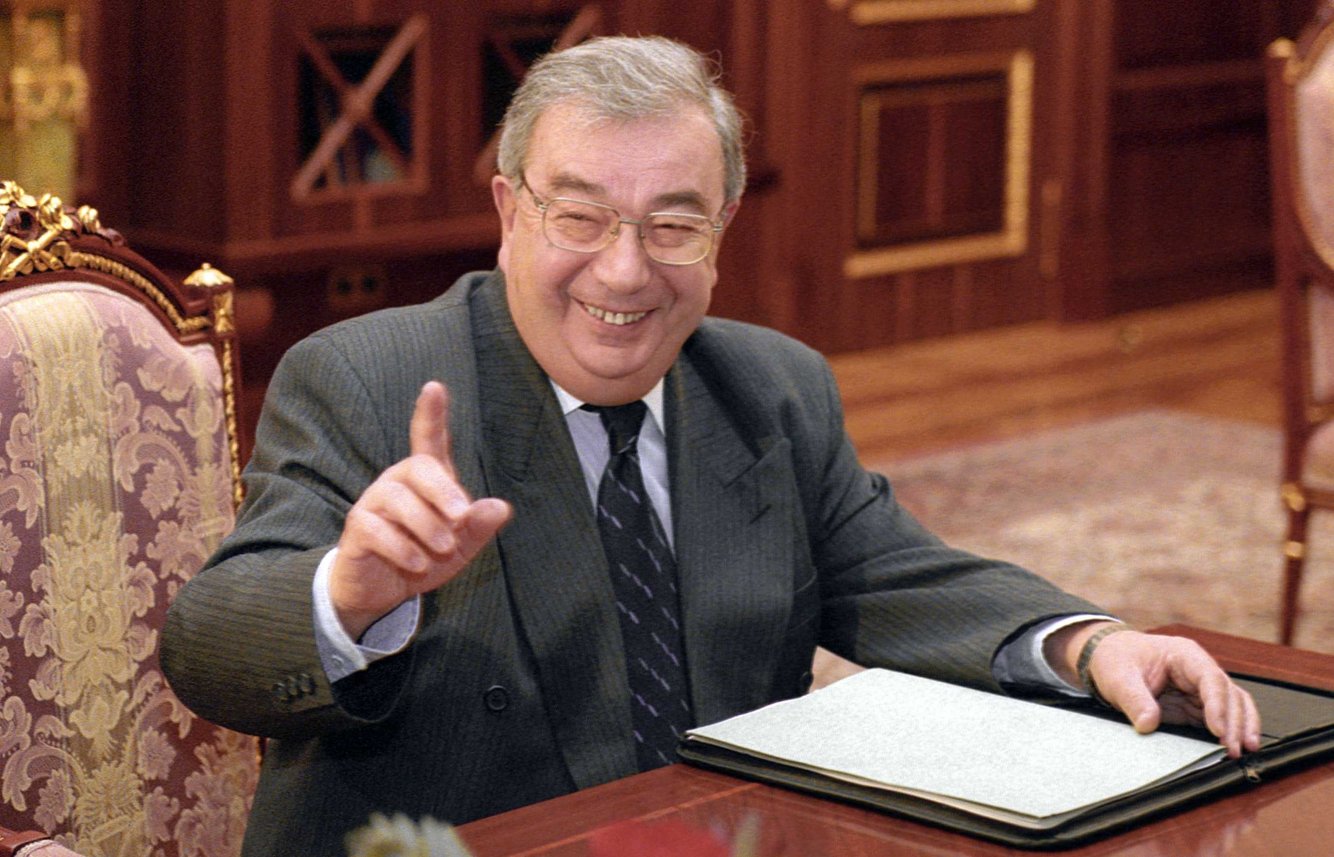 Премьер министр 1990. Примаков премьер-министр.