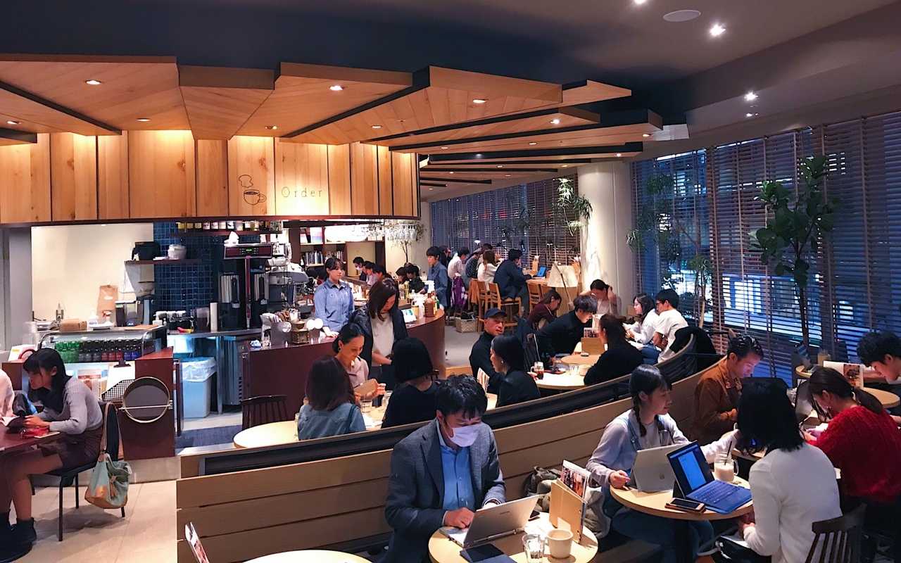 Кафе в Токио Япония