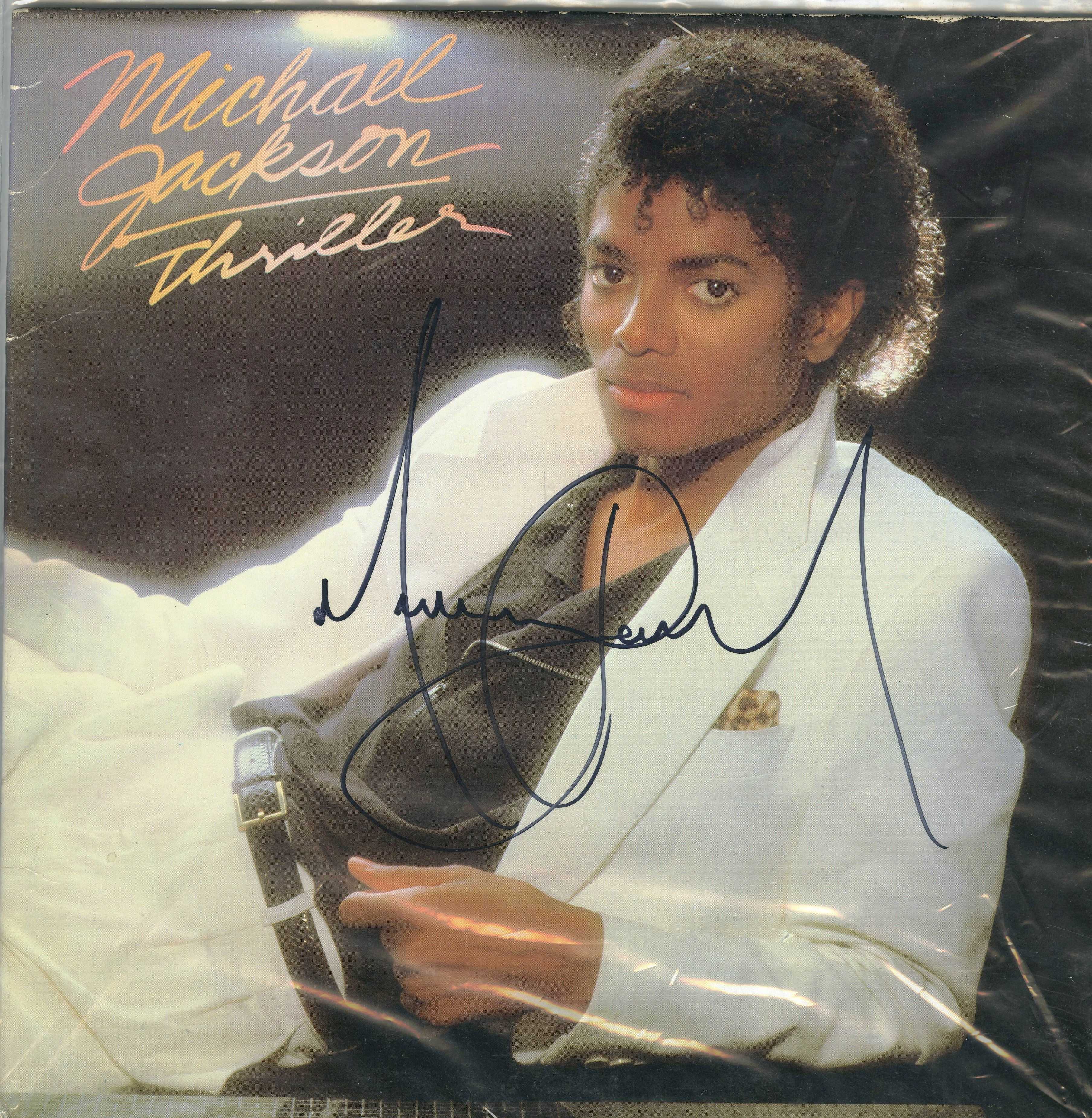 Michael jackson albums. Michael Jackson Thriller album 1982. Thriller Michael Jackson обложка альбома.