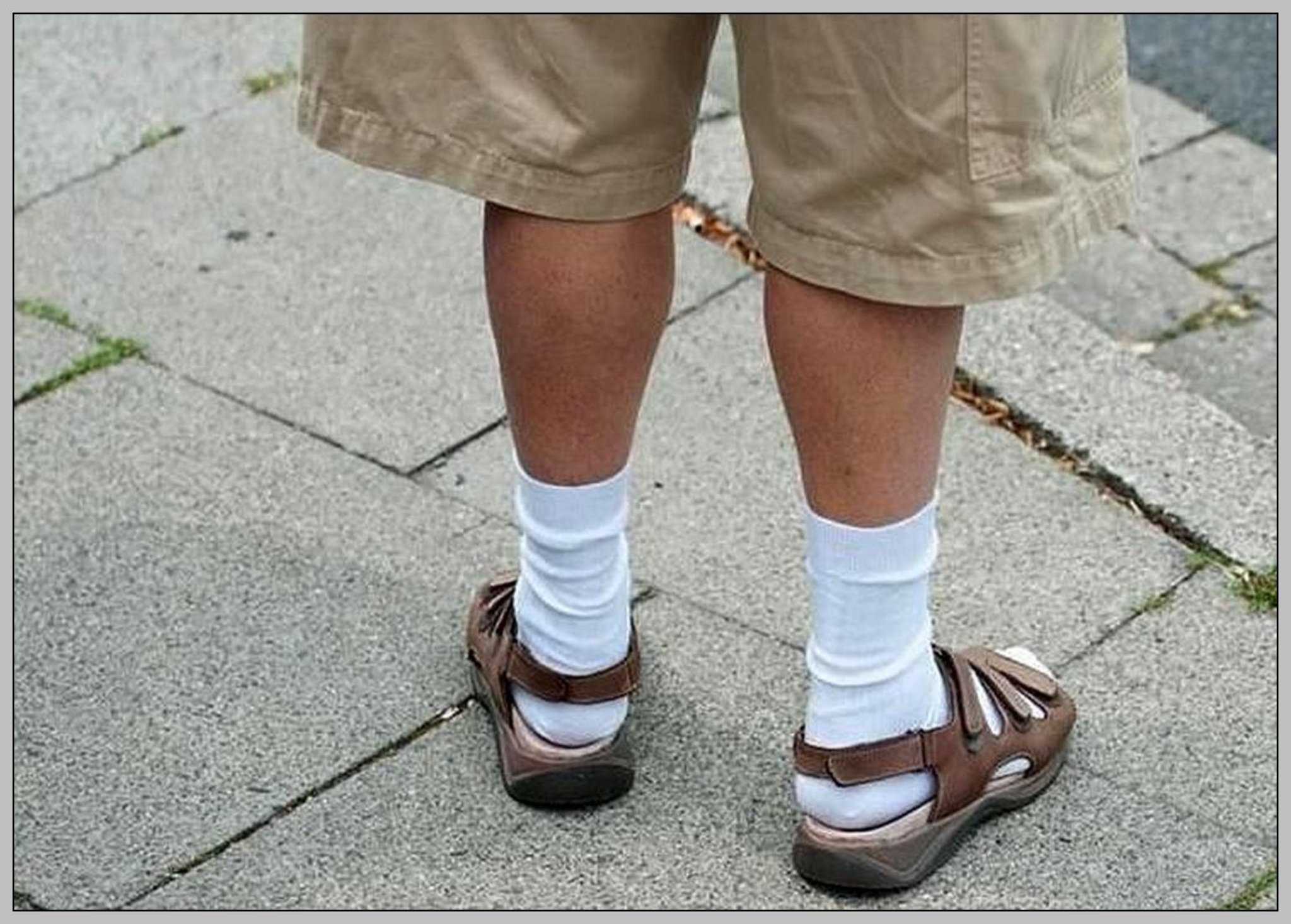 Сандали с носками мужские