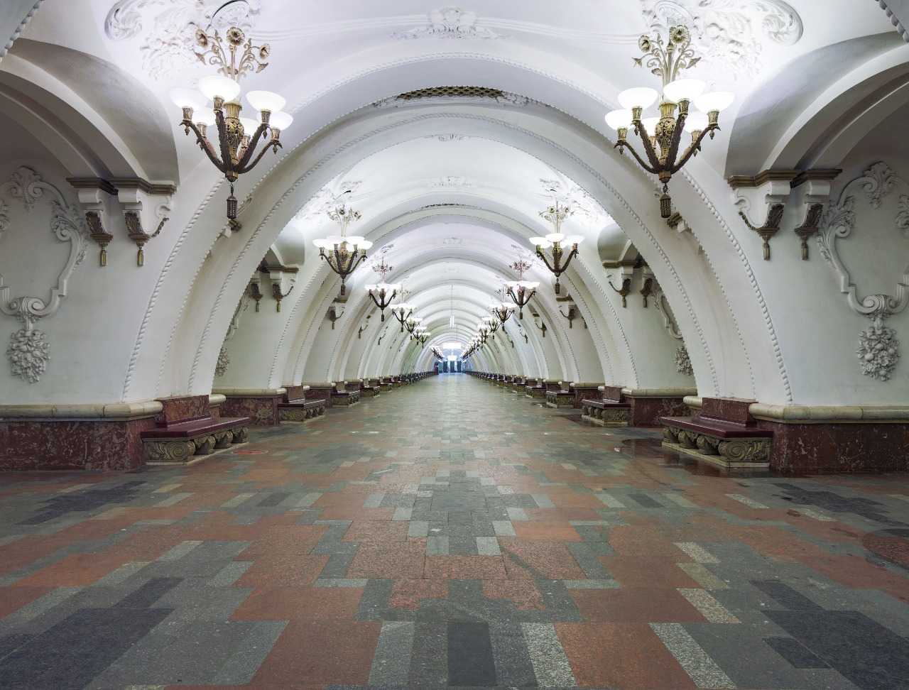 Московское метро: фото самых красивых станций | gq россия