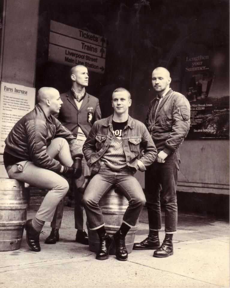 Skinheads история одной банды. Скинхеды 1960. Скинхеды 1 волны. Скинхэд субкультура. Skinheads 1969.