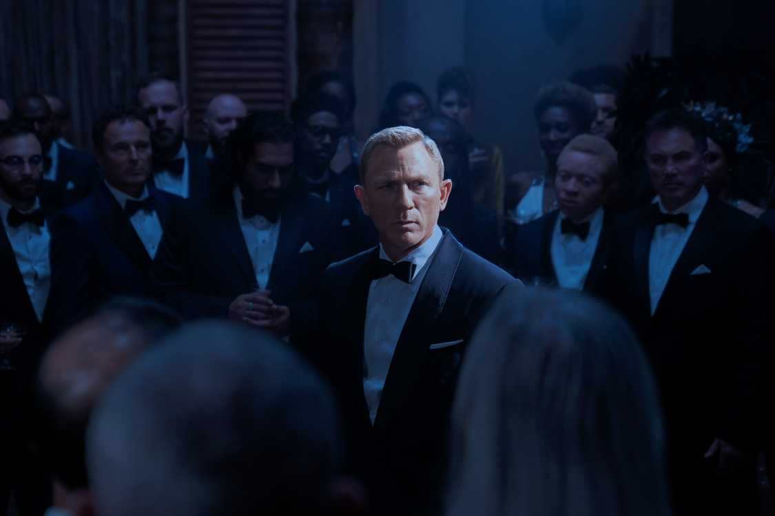 Обзор фильма «не время умирать». как агент 007 стал сильной независимой афробританкой